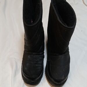 Itasca  Black Winter Boots